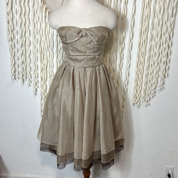 Salvatore Ferragamo Silk Tiered Strapless Dress Size 44/US8 - Picture 1 of 7